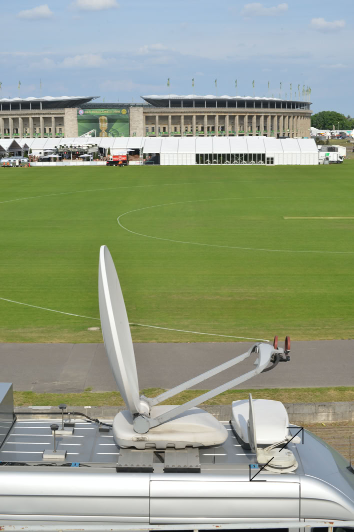 DSNG 2 HD auf den Tribünen am Glockenturm in Berlin